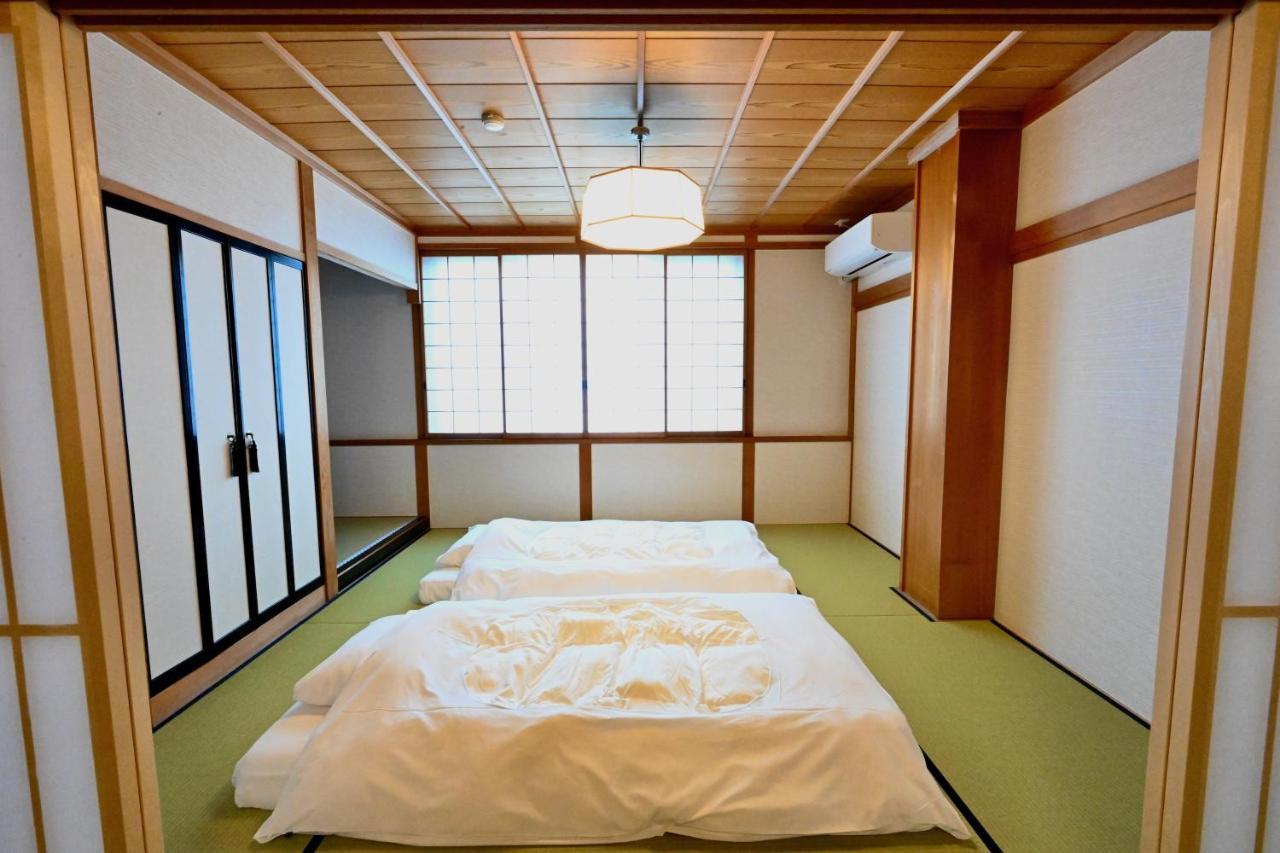 Manabi-Stay Takayama Sakura 提携駐車場利用可 古い町並みまで徒歩1分 最大9名宿泊可能な一等地で人工温泉を楽しむ Takayama (Gifu) Exterior foto